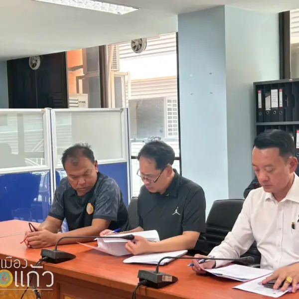 LINE_ALBUM_10469 ประชุม LPA_260410_5